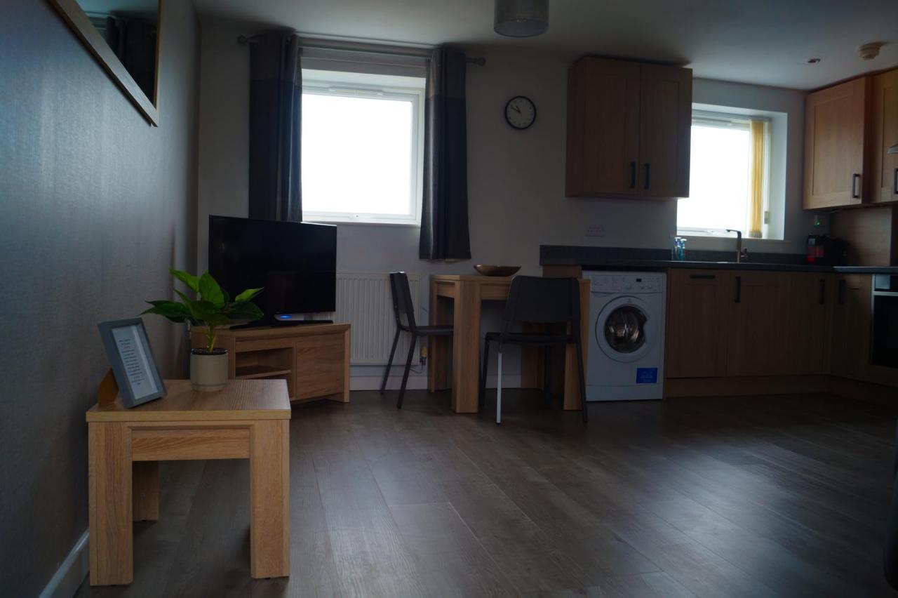 Chapel Court Apartments Cannock Extérieur photo