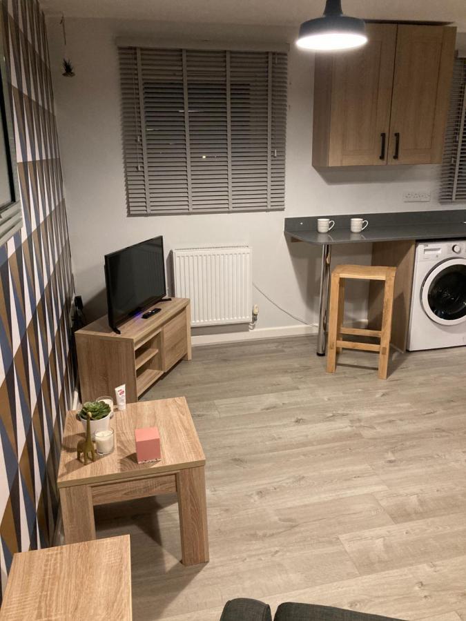 Chapel Court Apartments Cannock Extérieur photo