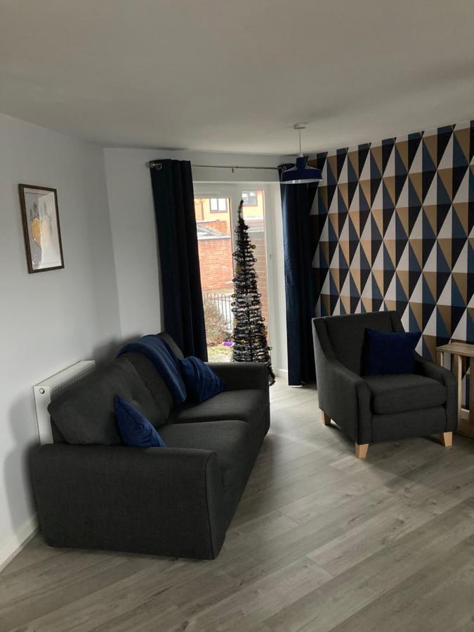 Chapel Court Apartments Cannock Extérieur photo