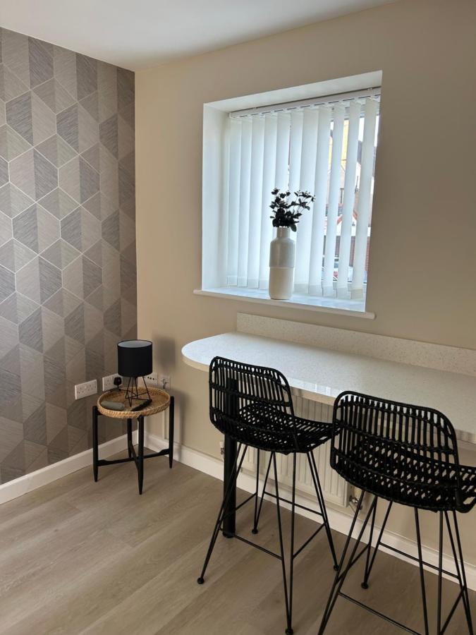 Chapel Court Apartments Cannock Extérieur photo