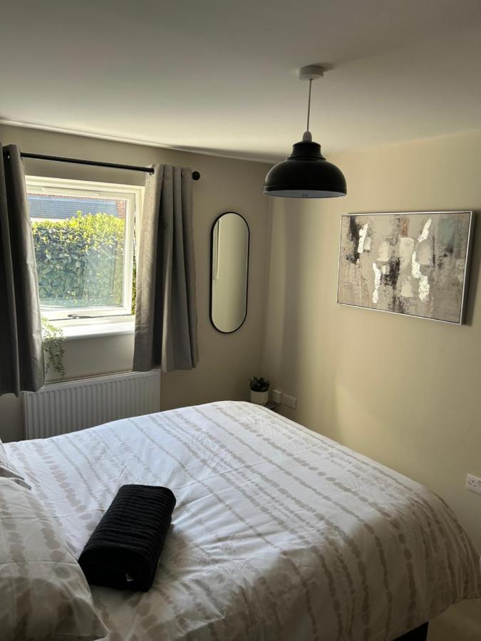 Chapel Court Apartments Cannock Extérieur photo